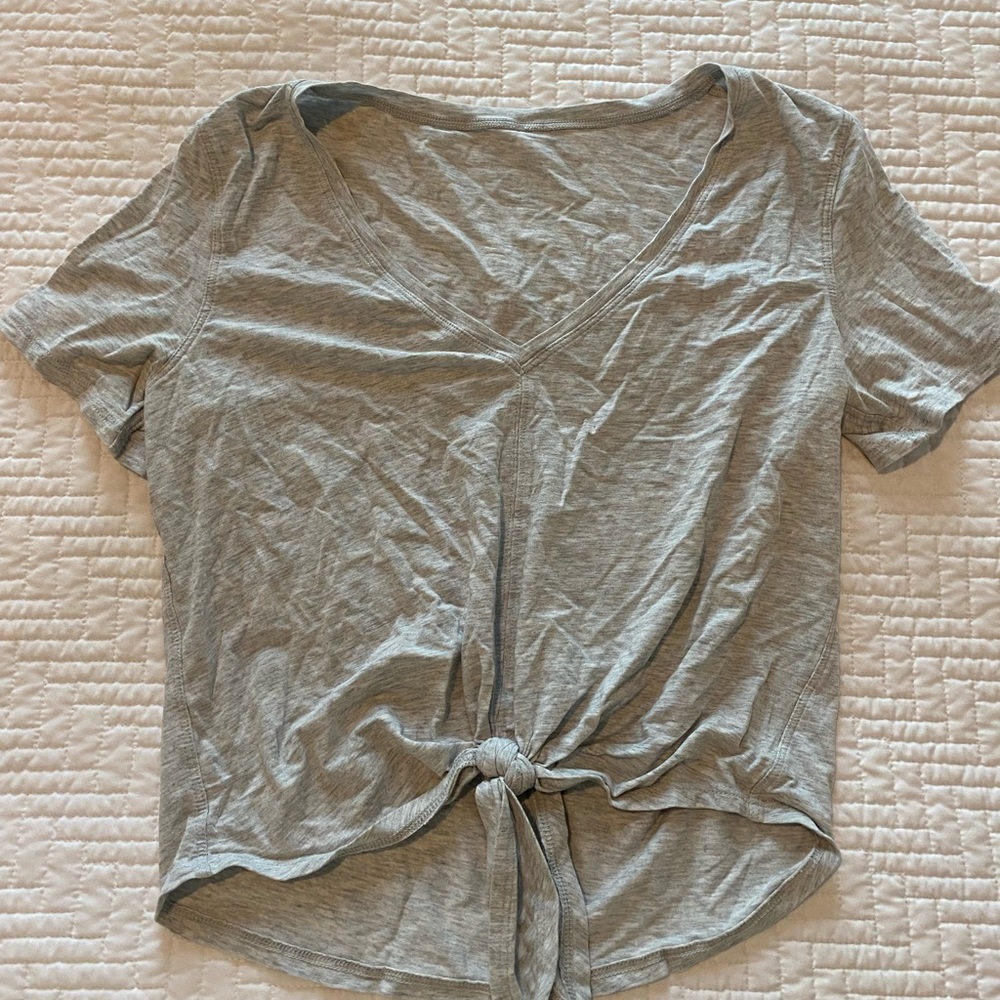 Lululemon vneck tie crop top